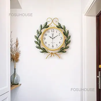 Американские металлические настенные часы Легкий роскошный домашний декор Креативные настенные часы Современная Простая бытовая гостиная Настенные часы