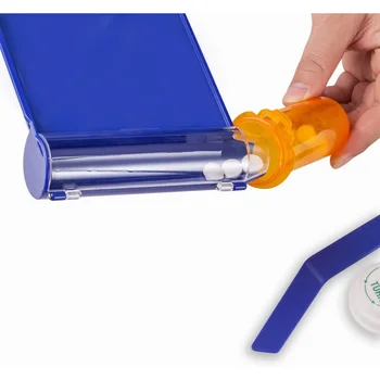 Лоток для подсчета таблеток в правой руке с лопаточкой (синий - L-образная форма)