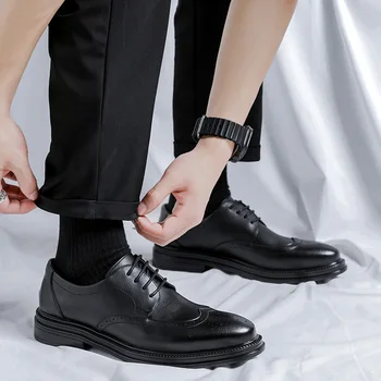 мужские оксфорды, весенне-осенняя модная обувь на платформе, мужская дышащая Новая деловая официальная мужская обувь из лакированной кожи